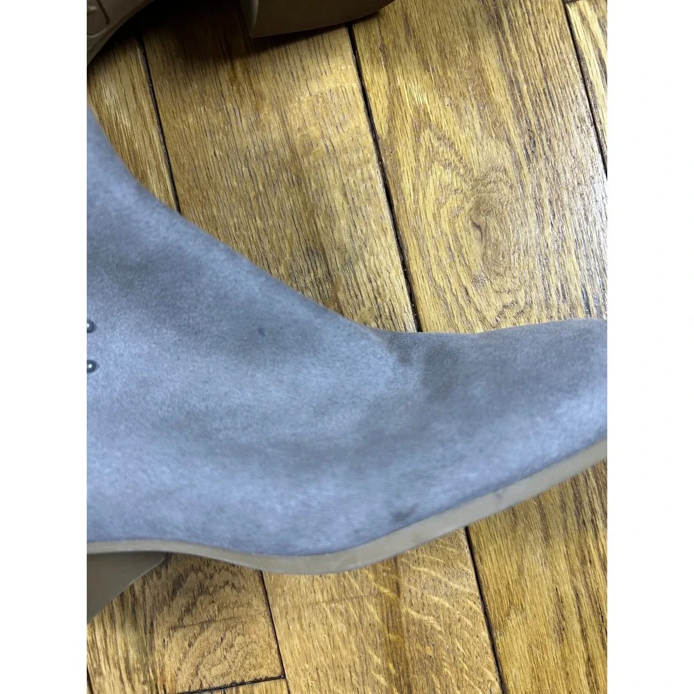 A2 Grey Suede Studded Ankle Boots Block‎ Heel Elastic Gore Size 7.5